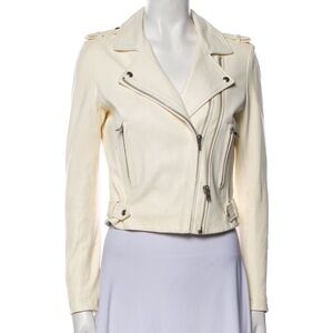 BNWT!! Fits Small/ XS